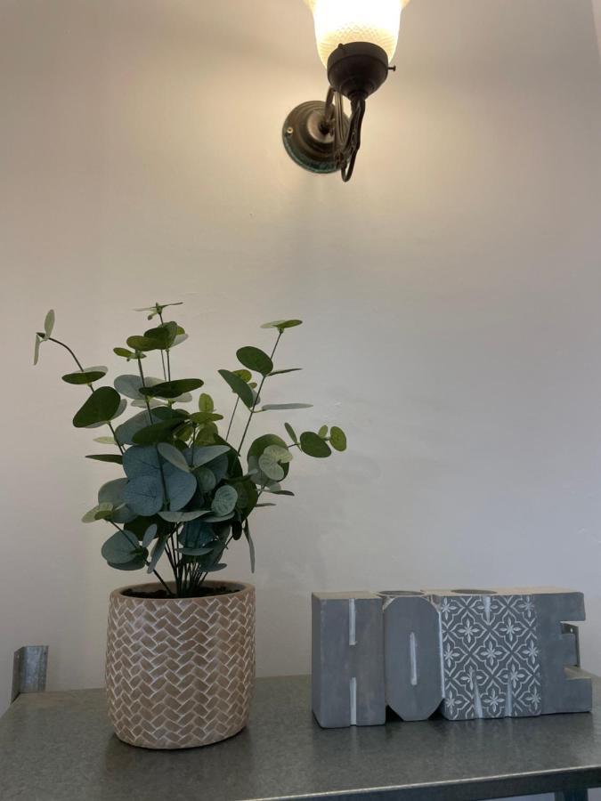 Cozy 3 Bedrooms Home Off Mill Road Sleep CBG Eksteriør billede