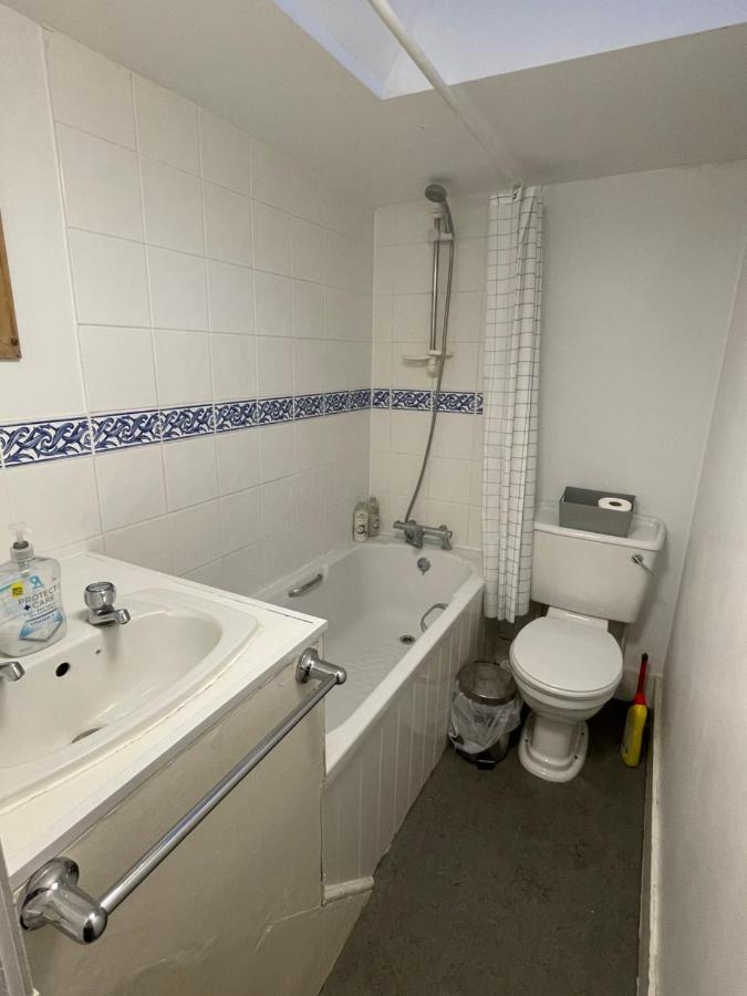 Cozy 3 Bedrooms Home Off Mill Road Sleep CBG Eksteriør billede